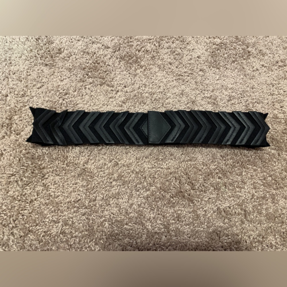 Free People black stretchy belt